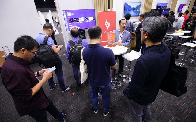 VinSmart ra mắt ti vi thông minh chạy hệ điều hành Android TV, sẽ đến tay người dùng vào tháng 12