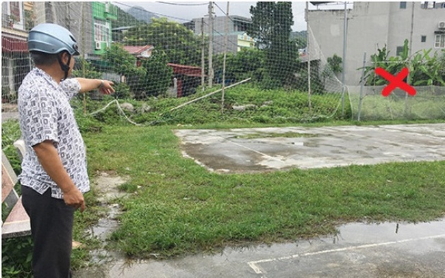 Mua miếng đất, 1 năm sau người đàn ông tá hỏa thấy người khác xây nhà trên đất của mình