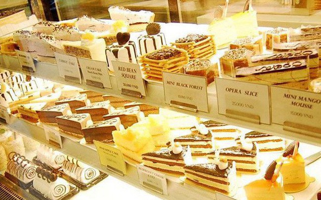 Hôn nhân tan vỡ, gà trống nuôi 3 con, người đàn ông này đã vươn lên thành “Vua bánh mì” Sài Thành, được cả KFC, Lotteria lẫn Starbucks và The Coffee Beans bắt tay hợp tác