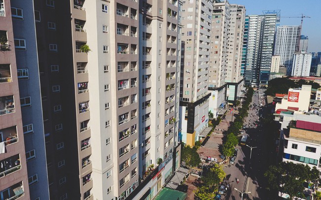 “Nhồi cao ốc”, điều chỉnh hạ tầng tại các thành phố lớn: Trách nhiệm thuộc về ai? “Nhồi cao ốc”, điều chỉnh hạ tầng tại các thành phố lớn: Trách nhiệm thuộc về ai?