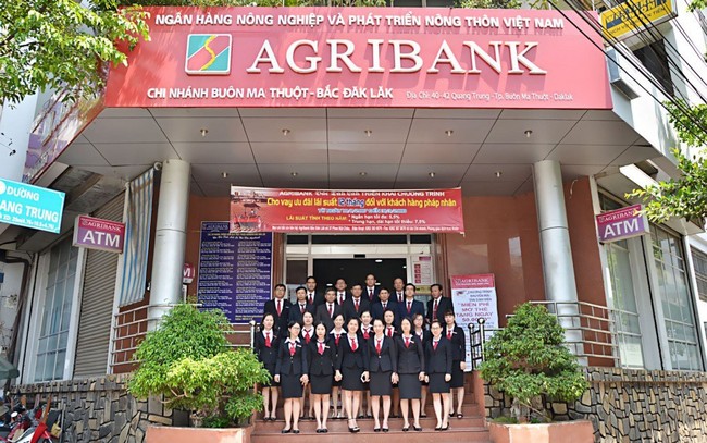 Agribank đang chiếm hơn 50% thị phần tín dụng tam nông và cho vay hơn 220.000 tỷ đối với tín dụng tiêu dùng