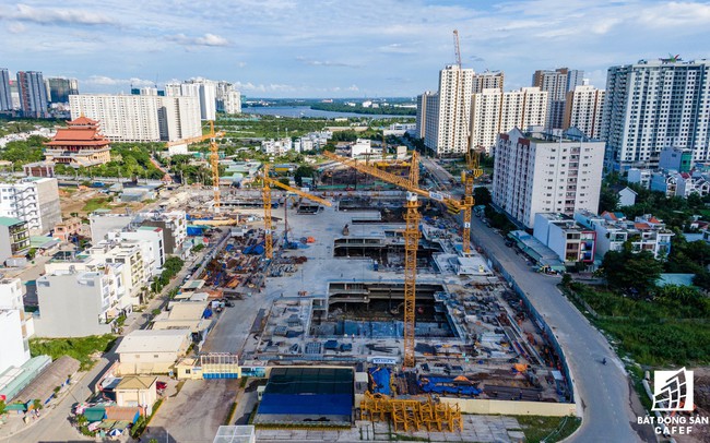 Bộ Xây dựng nói gì về Dự án hơn 13.000 căn hộ do đại gia Đinh Trường Chinh xây "lụi" ở Thủ Thiêm? Bộ Xây dựng nói gì về Dự án hơn 13.000 căn hộ do đại gia Đinh Trường Chinh xây "lụi" ở Thủ Thiêm?