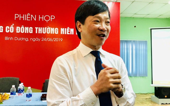 Chủ tịch TTF kỳ vọng giá trị công ty sẽ lên đến 1 tỷ USD dù đang lỗ lũy kế vài nghìn tỷ đồng, thị giá bằng cốc trà đá Chủ tịch TTF kỳ vọng giá trị công ty sẽ lên đến 1 tỷ USD dù đang lỗ lũy kế vài nghìn tỷ đồng, thị giá bằng cốc trà đá