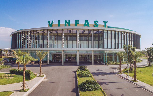Vinfast hợp tác với công ty đối tác của Mercedes-Benz, Audi, Bosch để sản xuất pin cho ô tô điện, dự kiến ra mắt năm 2020 Vinfast hợp tác với công ty đối tác của Mercedes-Benz, Audi, Bosch để sản xuất pin cho ô tô điện, dự kiến ra mắt năm 2020