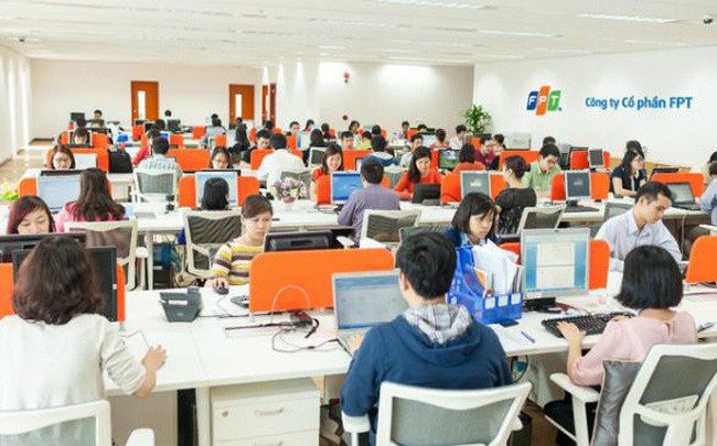 FPT đạt 2.139 tỷ đồng LNTT trong 6 tháng, tăng trưởng 27% FPT đạt 2.139 tỷ đồng LNTT trong 6 tháng, tăng trưởng 27%