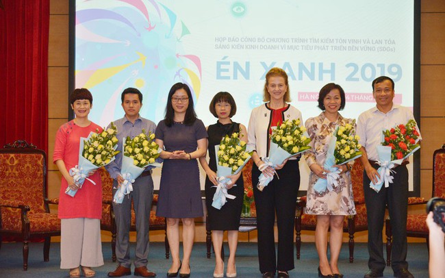 Én Xanh 2019: Những ý tưởng phát triển bền vững nông nghiệp, môi trường, du lịch...sẽ được các "ông lớn" rót tiền đầu tư Én Xanh 2019: Những ý tưởng phát triển bền vững nông nghiệp, môi trường, du lịch...sẽ được các "ông lớn" rót tiền đầu tư