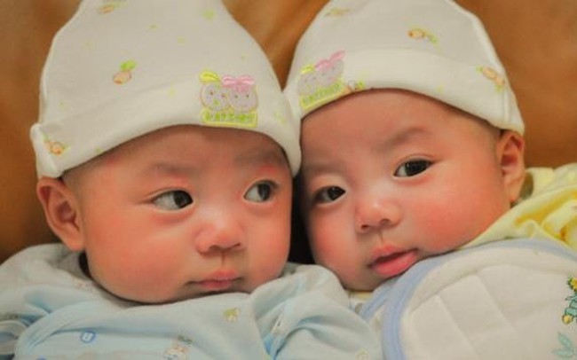 Góc nhìn kinh tế từ nhận định của Bí thư Nguyễn Thiện Nhân: Tại sao đất nước sẽ "chao đảo" nếu phụ nữ không sinh ít nhất 2 con? Góc nhìn kinh tế từ nhận định của Bí thư Nguyễn Thiện Nhân: Tại sao đất nước sẽ "chao đảo" nếu phụ nữ không sinh ít nhất 2 con?