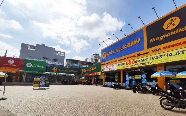 Thế giới Di động (MWG): Doanh thu tháng 10 xuống thấp nhất từ sau Tết, LNST 10 tháng tăng trưởng 35%