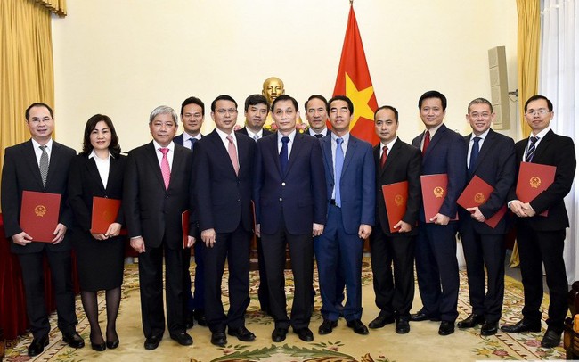 Bộ Ngoại giao điều động, bổ nhiệm lãnh đạo chủ chốt Bộ Ngoại giao điều động, bổ nhiệm lãnh đạo chủ chốt