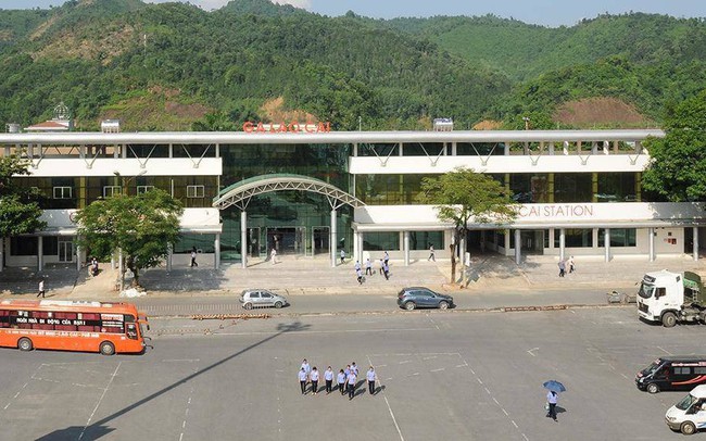 Đề xuất làm đường sắt Lào Cai - Hà Nội - Hải Phòng tốc độ 160km/h Đề xuất làm đường sắt Lào Cai - Hà Nội - Hải Phòng tốc độ 160km/h