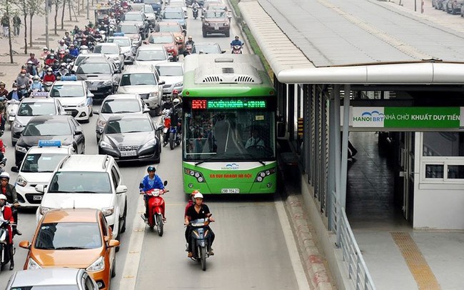 TPHCM nhận ra điều gì trước 'vết xe đổ' xe buýt nhanh ở Hà Nội? TPHCM nhận ra điều gì trước 'vết xe đổ' xe buýt nhanh ở Hà Nội?