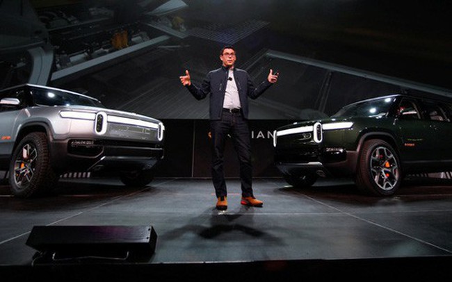 Tiến sĩ cơ khí MIT lập startup xe tải điện thách thức Tesla của Elon Musk, nhận gần 2 tỷ USD tiền đầu tư từ các đại gia Amazon, Ford... Tiến sĩ cơ khí MIT lập startup xe tải điện thách thức Tesla của Elon Musk, nhận gần 2 tỷ USD tiền đầu tư từ các đại gia Amazon, Ford...