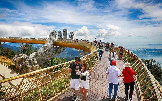 Khách quốc tế đến du lịch Việt Nam đạt mức kỷ lục Khách quốc tế đến du lịch Việt Nam đạt mức kỷ lục