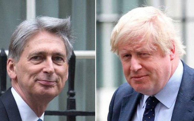 Lo Brexit không thỏa thuận, Bộ trưởng Tài chính Anh dọa từ chức