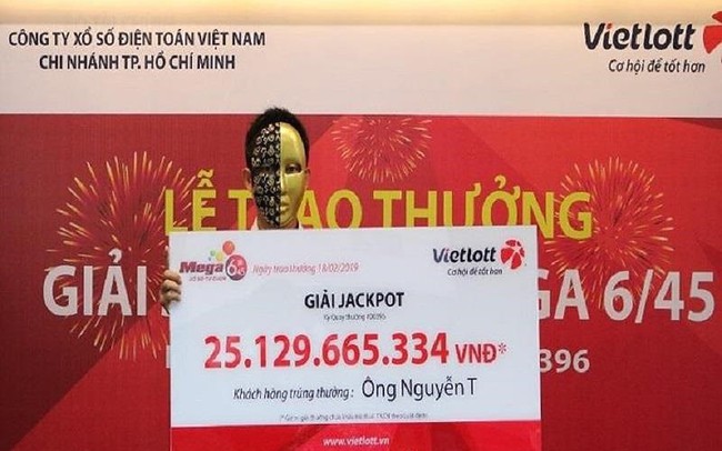 Gửi ngân hàng ngàn tỉ, xổ số TP.HCM chỉ thu 36,4 tỉ tiền lãi Gửi ngân hàng ngàn tỉ, xổ số TP.HCM chỉ thu 36,4 tỉ tiền lãi