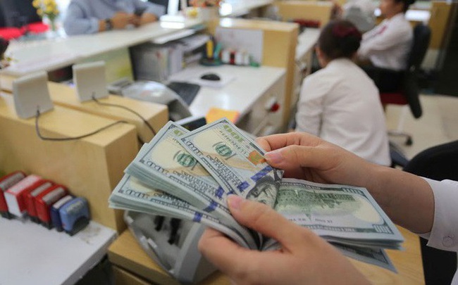 Dự báo tỷ giá, lãi suất năm 2020