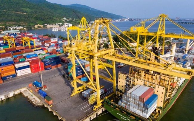 Việt Nam nhập siêu 410 triệu USD nửa đầu tháng 1