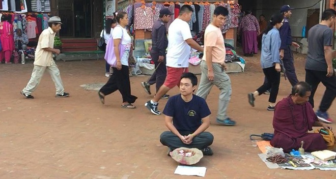 Một du khách người Việt đã thử đóng vai ăn xin ở Nepal và kết quả nhận được thật bất ngờ