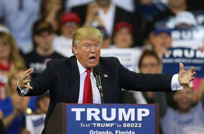 Gần 25.000 người ký đơn đòi giám định tâm thần ông Trump