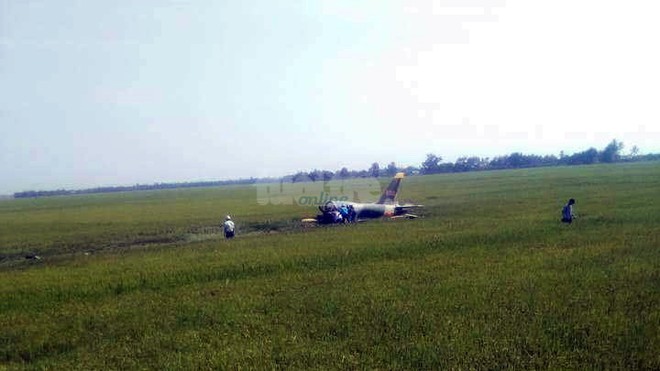 Rơi máy bay quân sự tại Phú Yên, 1 phi công tử nạn