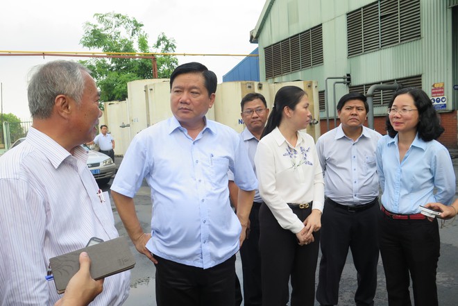 TP.HCM: Hy hữu chuyện bán nhà nhưng không bán tường và cầu thang
