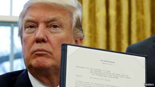 Ngòi bút của tân Tổng thống Donald Trump mạnh đến đâu?