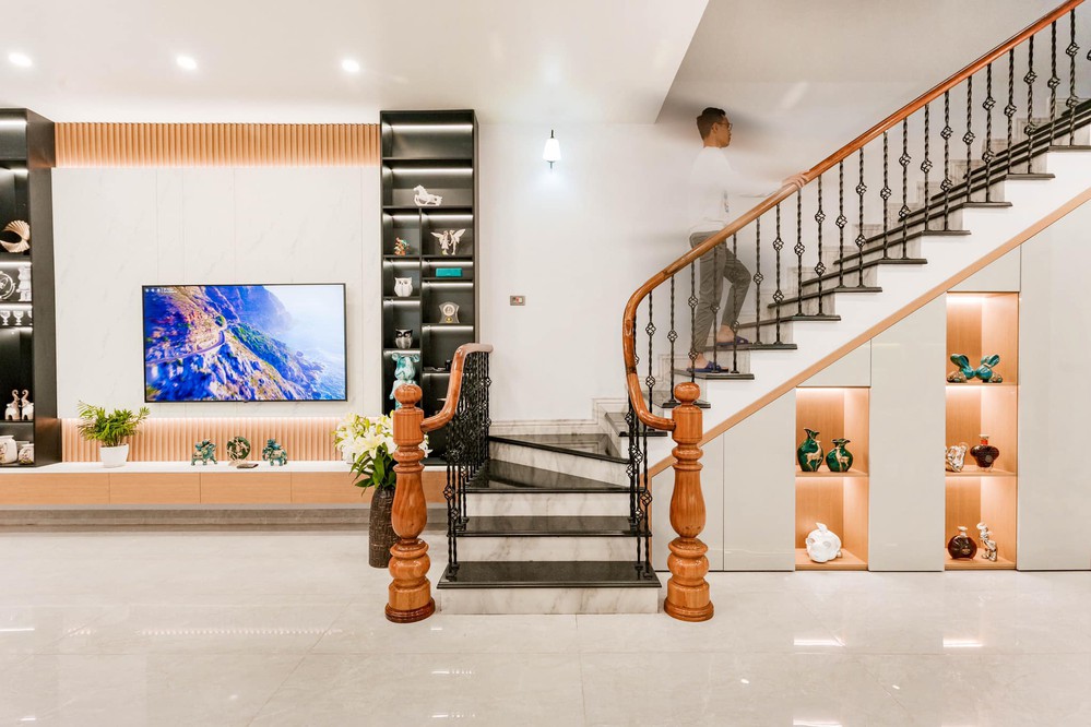 Ngôi nhà phố 110m2 của vợ chồng 9x: Tổng chi phí 2,8 tỷ đồng, xây dựng trong 299 ngày, thành quả cực mỹ mãn - Ảnh 10. Ngôi nhà phố 110m2 của vợ chồng 9x: Tổng chi phí 2,8 tỷ đồng, xây dựng trong 299 ngày, thành quả cực mỹ mãn - Ảnh 10.