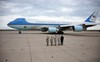 Trump muốn hủy đơn hàng Air Force One của Boeing vì quá đắt