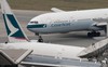 Dư công suất và sự cạnh tranh từ các đối thủ Trung Quốc, Cathay Pacific báo lỗ lần đầu tiên sau 7 năm