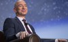 Tài sản của tỷ phú giàu nhất thế giới Jeff Bezos vừa vượt mốc 100 tỷ USD