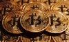 Có thực là 1 Bitcoin có giá gấp rưỡi 1 ounce vàng?