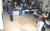 Vì sao cướp ngân hàng ngày càng nhiều và táo tợn?