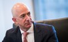 CEO Amazon Jeff Bezos được TIME đề cử danh hiệu Nhân vật của năm 2017