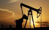 Giá dầu thô sắp chạm mức 75 USD/thùng