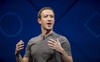 Vượt nhà đầu tư huyền thoại Warren Buffett, ông chủ Facebook trở thành người giàu thứ 3 thế giới