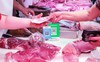 Người nuôi lợn Trung Quốc điêu đứng vì dịch cúm hoành hành