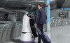 LG muốn dùng robot trong khách sạn, sân bay và siêu thị, kỷ nguyên con người sống chung với người máy đã tới gần?