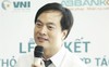 Quyền CEO ABBank: 'Nếu chỉ coi con người là một cái máy thì sẽ bỏ qua nhiều thứ quý giá'