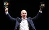 Chất như Jeff Bezos: Lương khiêm tốn 80.000 USD/năm vẫn giữ ngôi vương người giàu nhất thế giới