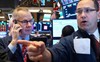 Hợp đồng tương lai Dow Jones rớt hơn 200 điểm, báo hiệu cho một phiên giao dịch 'đỏ lửa' tối nay