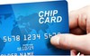 Chuyển đổi thẻ từ ATM sang thẻ chip, người dùng cần lưu ý gì?