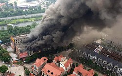 Ảnh: Hiện trường 4 biệt thự gần Thiên Đường Bảo Sơn bị lửa thiêu rụi