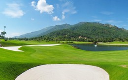 Chinh phục hố golf dài nhất thế giới: Golfer phải đánh 160 cú mỗi ngày còn caddie có nhiệm vụ "chưa từng có trong lịch sử" Chinh phục hố golf dài nhất thế giới: Golfer phải đánh 160 cú mỗi ngày còn caddie có nhiệm vụ "chưa từng có trong lịch sử"