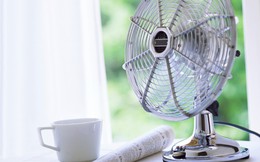Tiếc tiền nên dùng quạt thay cho điều hòa, coi chừng phải trả giá bằng sức khỏe nếu không chú ý điều đơn giản sau Tiếc tiền nên dùng quạt thay cho điều hòa, coi chừng phải trả giá bằng sức khỏe nếu không chú ý điều đơn giản sau