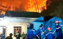 Toàn cảnh vụ cháy rừng thông ở Hà Tĩnh, lực lượng chức năng trắng đêm canh rừng