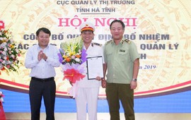 Trao quyết định bổ nhiệm 4 Cục trưởng Quản lý Thị trường