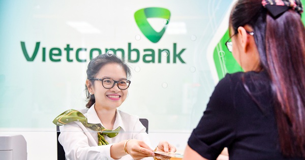 Muốn làm giao dịch viên, kế toán Vietcombank: Phải tốt nghiệp ĐH chính quy ở trường có tiếng về kinh tế tài chính