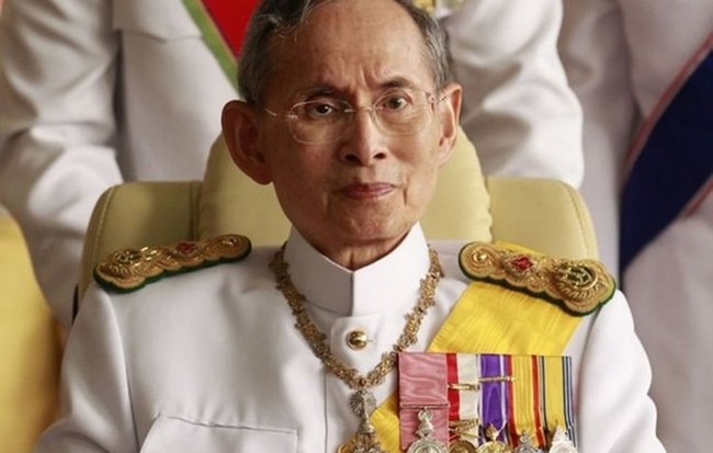 Nhà vua Thái Lan Bhumibol Adulyadej - Hoàng thân giàu có nhất châu Á