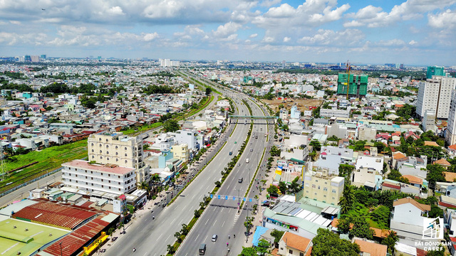
TP.HCM vừa có quyết định đầu tư mở rộng đường Tô Ngọc Vân, đoạn từ Chợ Thủ Đức giúp kết nối thông suốt với đại lộ Phạm Văn Đồng.
