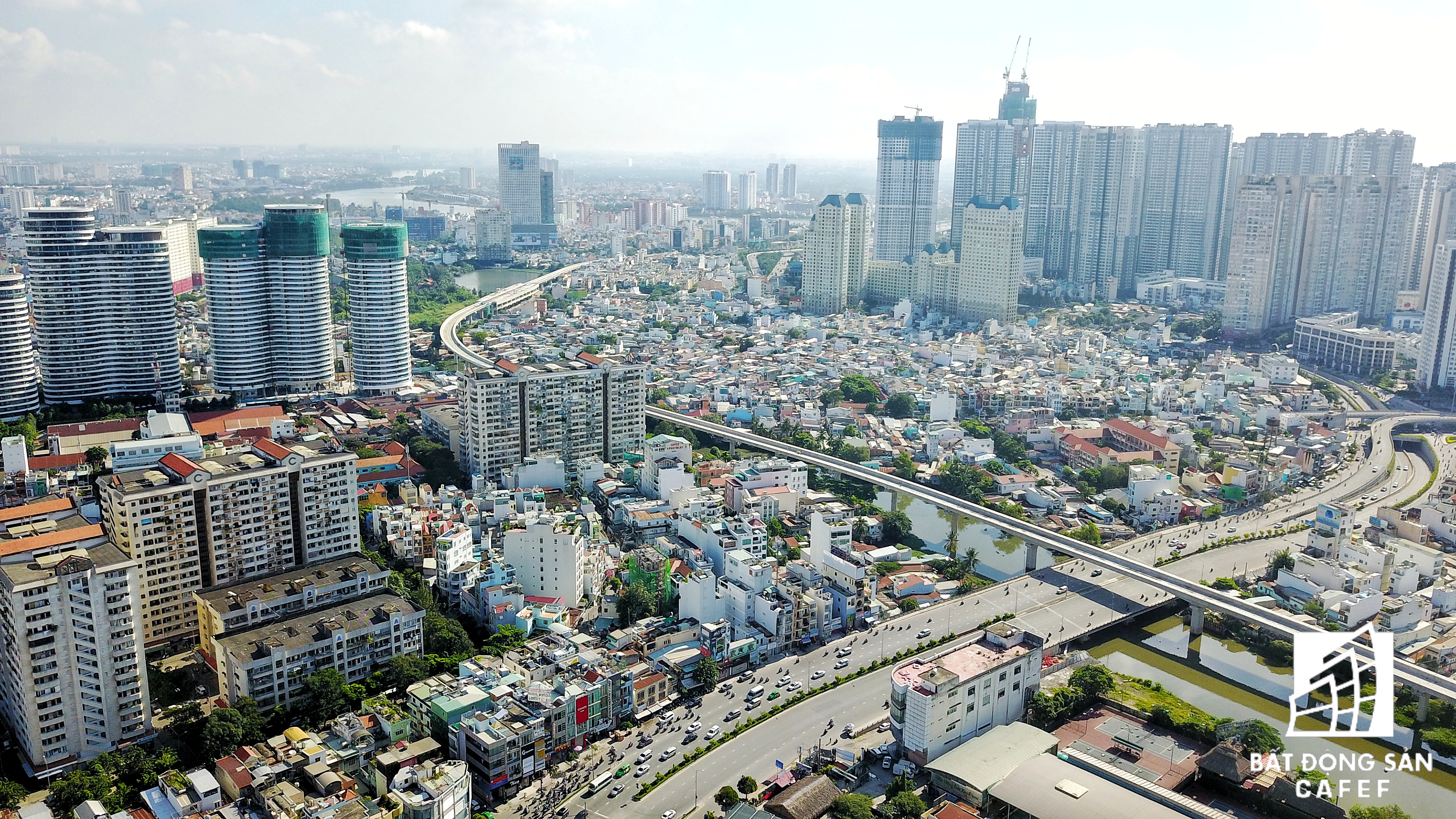 Tuyến metro sau chạy dọc từ đoạn cầu Sài Gòn cắt ngang đường Nguyễn Hữu Cảnh để bắt đầu chui vào nhà nga ngầm Ba Son.